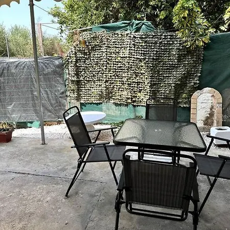 Διαμέρισμα Tzo *